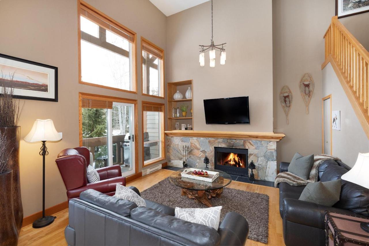 Alpine Greens 8 | Bright Townhome Near Blackcomb, Walk Or Shuttle To Skiing, Secure Parking Whistler Exterior foto