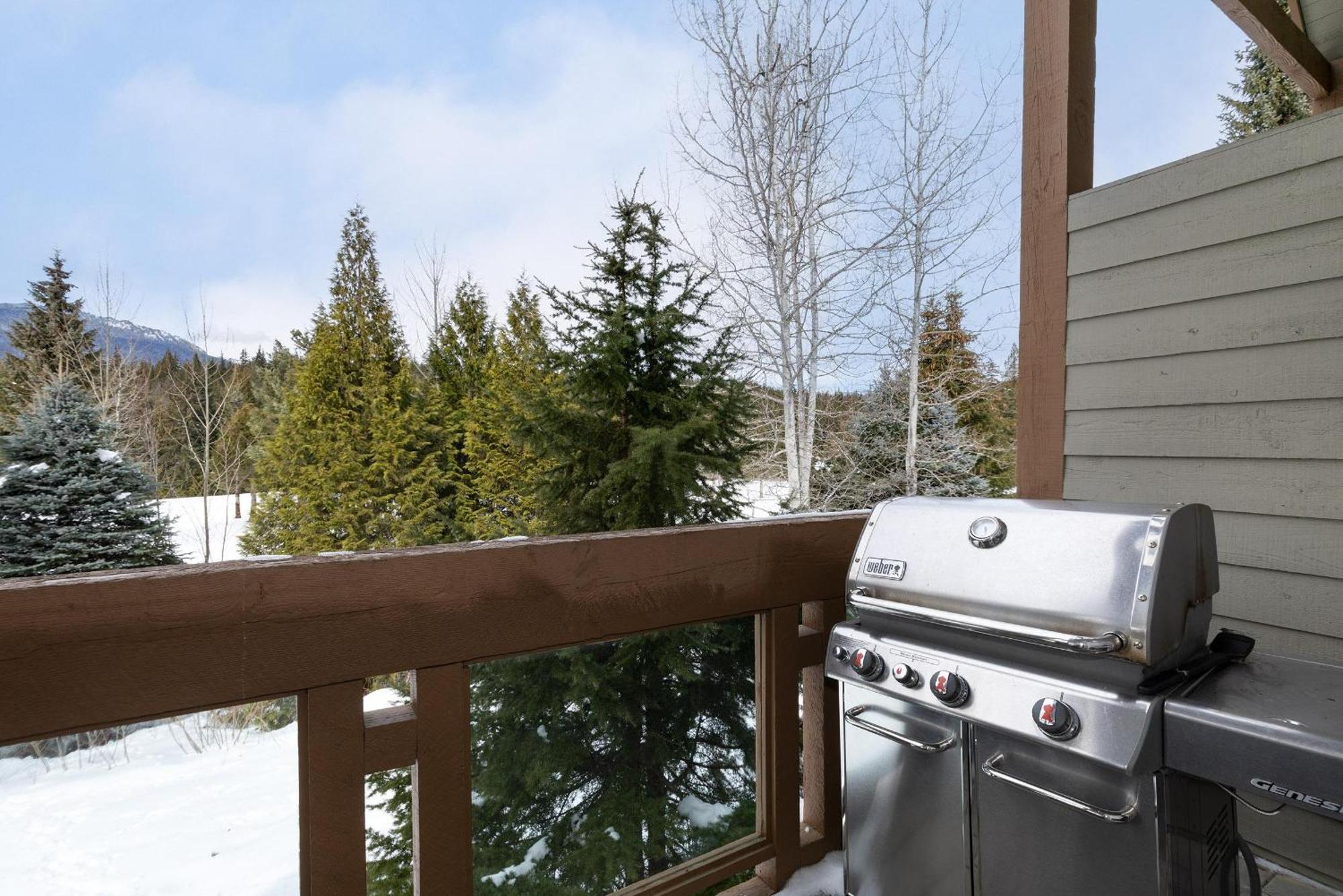 Alpine Greens 8 | Bright Townhome Near Blackcomb, Walk Or Shuttle To Skiing, Secure Parking Whistler Exterior foto